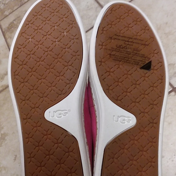 Uggs pink suede size 6 - Picture 5 of 5